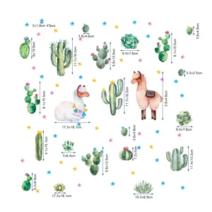 Dettaglio adesivo murale cactus alpaca acquerello con dimensioni chiare per decorazione.