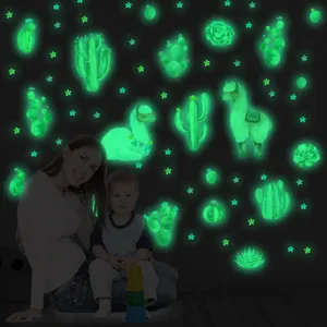 Adesivi murali fluorescenti cactus e alpaca simpatici decalcomanie luminose per cameretta