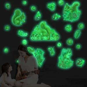 Stickers muraux ecureuil lumineux brillants dans le noir autocollants pour chambre enfant