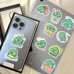 Adorables autocollants étanches de dinosaures verts de dessin animé pour journal valise 50pcs