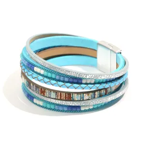 Bracciale intrecciato in ecopelle multistrato boho con chiusura magnetica vista dettaglio