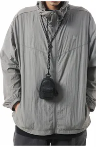 Mini bolso colgante de cuello de cuero negro colgante de mochila tendencia cruzada