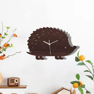 Hölzerne Igel Wanduhr für Kinderzimmer Schlafzimmer leise dekorative kreative Uhr.