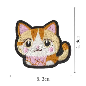 Joli patch brodé de chat mignon de dessin animé pour vêtements, chaussures et sacs.
