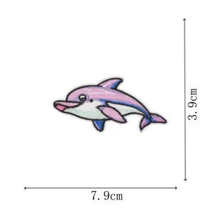 Niedlicher rosa blauer Delfin Stickerei Aufnäher Bügelbild DIY Zubehör 7.9x3.9cm