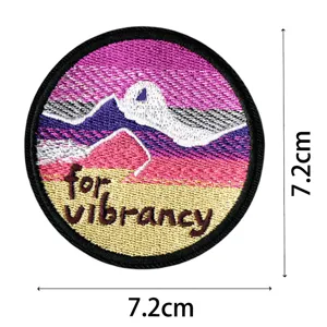 Écusson brodé rond motif montagne autocollant en tissu insigne applique accessoire
