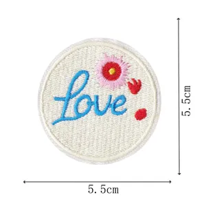 Süßer Love Stickaufnäher DIY Kleidung Mütze Schuhe Tasche Dekoration Abzeichen 5.5cm