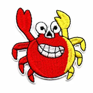 Écusson brodé crabe cartoon, applicateur thermocollant animal amusant pour vêtements et déco.