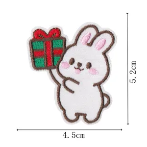 Simpatica toppa ricamata con coniglio di Natale per vestiti fai-da-te, distintivo in tessuto.