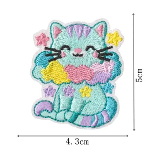Macaron Arcobaleno Carino Gatto Ricamo Toppa DIY Bambini Abiti Riparazione Distintivo