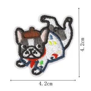 Simpatico cane ricamato toppa con berretto distintivo termoadesivo per vestiti 4.2cm