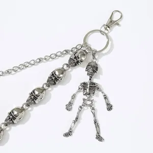 Punk-Hip-Hop Silber Metall Totenkopf Skelett Hosenkette Detailansicht gotisches Design.