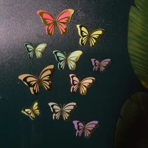 Adesivi murali farfalla cave 3D, colorata decorazione farfalla a doppio strato per festa.