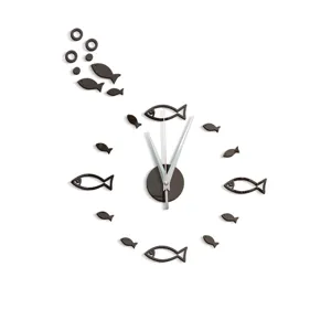 Acrylic mirror fish wall clock detail showing creative bubble and animal wall sticker design.