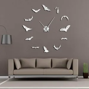 Reloj de pared espejo acrilico murcielago 3D detalle escena decoracion sala moderna estilo