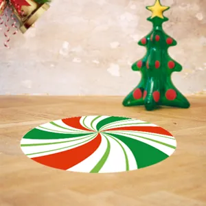 Autocollant mural bonbon de noel vue de detail, autocollant decoratif rond festif gros plan.