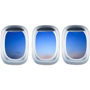 Vista dettagliata di 3 adesivi murali oblò aereo con paesaggio di cielo realistico.