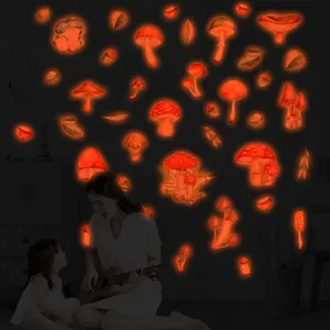 Adesivi da parete con funghi luminosi decalcomanie fluorescenti per cameretta bambini.
