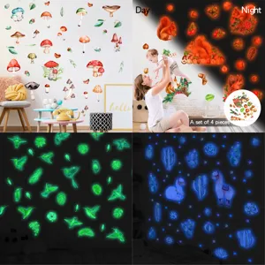 Adesivi da Parete in Cartoon Luminosi PVC Adesivi Murali Piante Animali Luminosi al Buio per Cameretta Bambini Decorazione Casa