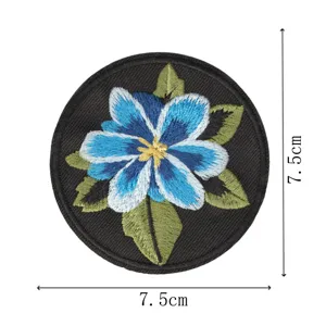 Runder bestickter Stoffaufnäher blaue Blume Applikation DIY Dekoration 7.5cm