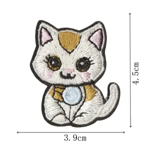 Simpatico toppa ricamata gatto cartone animato termoadesiva vestiti decorazione