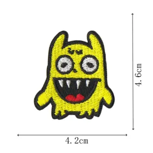 Divertido parche bordado de fantasma amarillo, pegatina de monstruo lindo para bolsos y ropa.