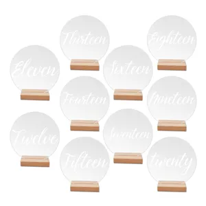 Set de numeros de mesa de acrilico transparente con base de madera para boda 11 al 20