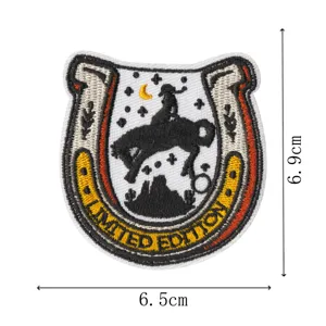 Toppa ricamata ferro di cavallo cowboy occidentale accessorio abbigliamento dettaglio.