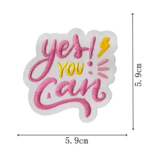 Inspirierendes besticktes Aufbügelbild mit Spruch für Kleidung und DIY Dekoration.