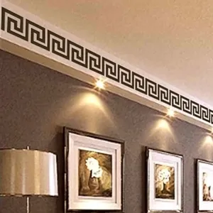Bordo adesivo da parete acrilico 3D con motivo geometrico greco per decorazione.