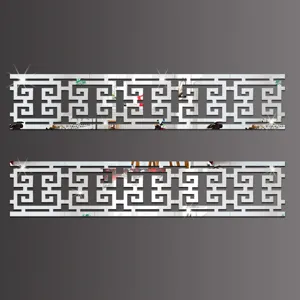 Adesivo murale specchio acrilico 3D dettaglio, bordo geometrico per decorazione angolo soffitto.