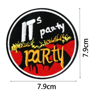 Patch brodé rond style punk accessoire de vêtement décoration DIY dimension 7.9cm