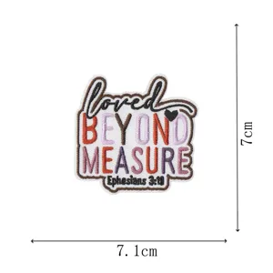 Patch brodé citation biblique chrétienne Loved Beyond Measure écusson thermocollant DIY