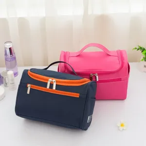 Wasserdichte nylon reise kulturtasche kosmetiktasche mit praktischen doppelten reissverschlüssen.