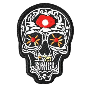 Patch brodé tête de mort style punk rock vêtement DIY insigne application blouson