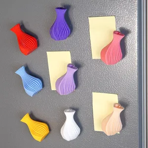 Adesivo magnetico per frigorifero a vaso stampato in 3D colorato e creativo per casa.