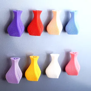 Vasi magnetici stampati in 3D colorati, adesivi per frigorifero creativi e unici.