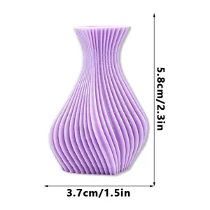 Mini vaso viola stampato in 3D con design a onde scanalate, ideale per decorare la casa.