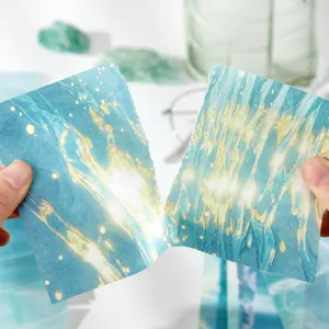 Blaues Wasserwellen Scrapbook Papier, einfaches Abreißen Hintergrundpapier für DIY Tagebuch Basteln.