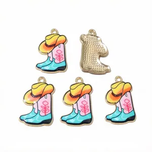 Charmes émaillés de bottes et chapeau de cow-boy de l'ouest en alliage vintage pour bijoux.