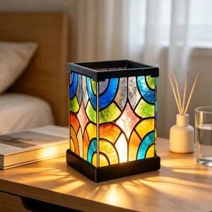 Bunte LED-Nachtleuchte im Tiffany-Stil, geometrische Acryl-Tischlampe für Schlafzimmer.