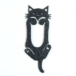 Schwarzes Metall-Katzen-Lesezeichen mit strukturierter Oberfläche, perfektes Geschenk für Schüler.