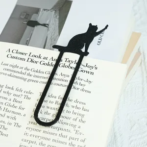 Detailaufnahme Metall Katzen Lesezeichen, elegante schwarze Silhouette, perfektes Schüler Geschenk Zubehör.