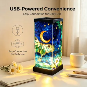 Lampada da notte in vetro colorato con USB, design stellato, luna e falena notturna.