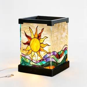 Nahaufnahme der Acryl-Nachtlampe mit bunter Sonne und Wellen sowie warmem LED-Licht.