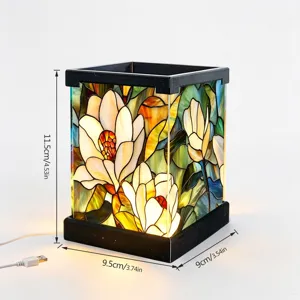 Buntglas-Stil Magnolie Blumenmuster LED Nachtlicht Schreibtischlampe mit USB-Kabel Detailansicht.