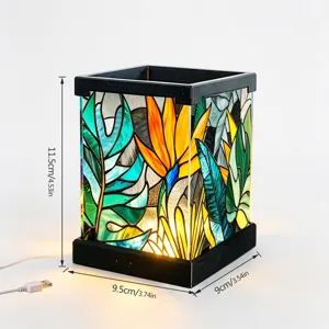 Detailansicht der farbigen Tropenblatt LED-Nachtleuchte mit USB-Kabel und Acrylrahmen.