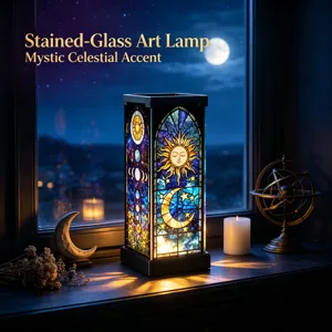 Lampada d'arte in vetro colorato con accento celeste mistico, perfetta luce notturna.