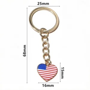 Vue detaillee du pendentif porte-cles drapeau americain en alliage avec dimensions.