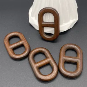 Braune Holz 8-Form Schnalle Anhänger DIY Charm für Halskette Armband Mode Accessoires.